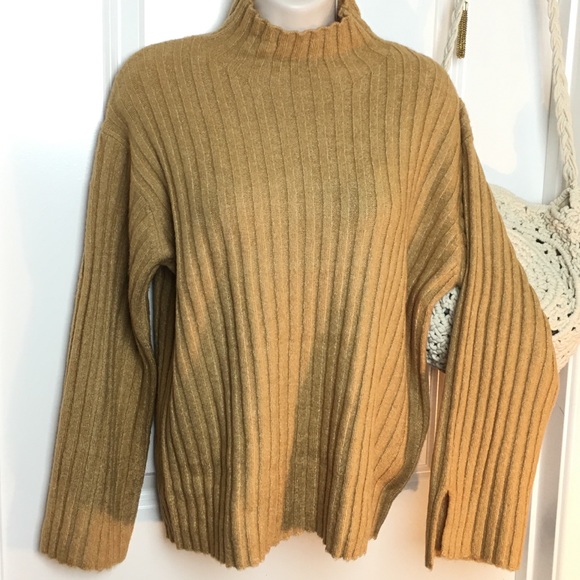 Mock Neck Ribbed Soft Sweater - Picture 6 of 8